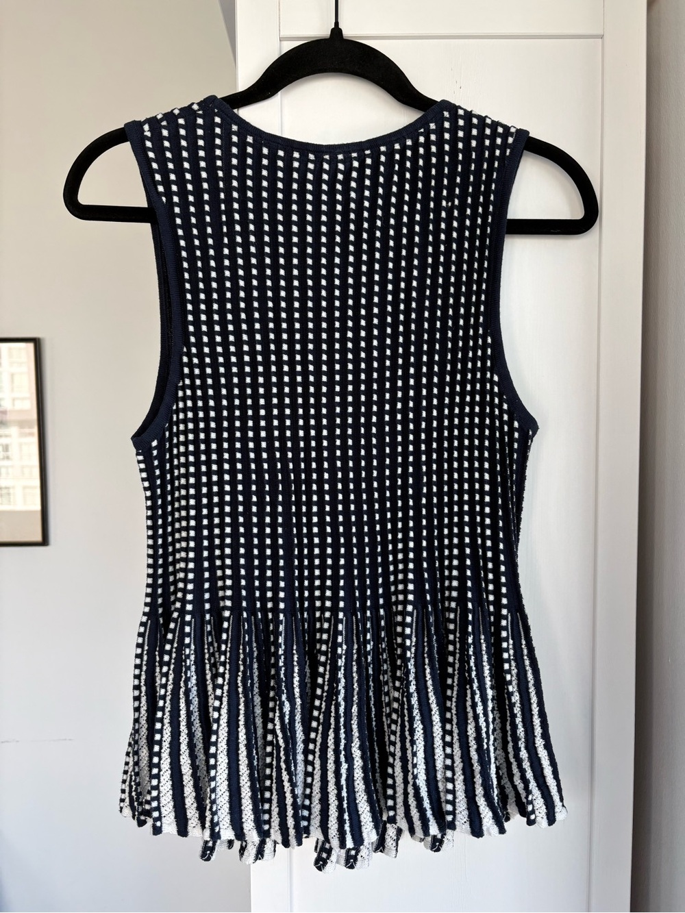 Moth Anthropologie Knit Peplum Tank Top Black White Size L Career Preppy - Picture 8 of 10